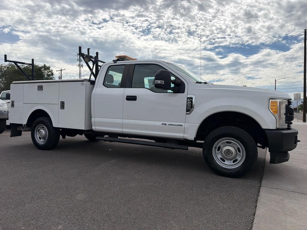 Ford F-250 SD XL SuperCab 4WD 2017