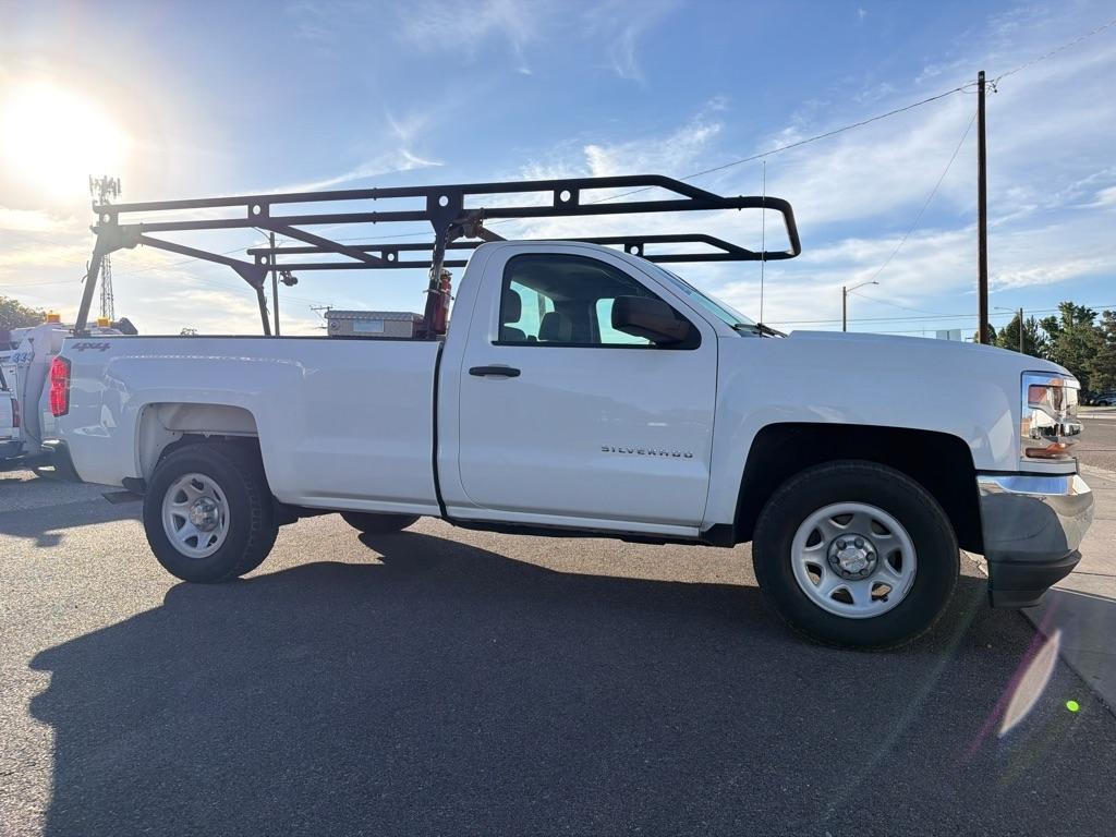 Chevrolet Silverado 1500 Work Truck Short Box 4WD 2017
