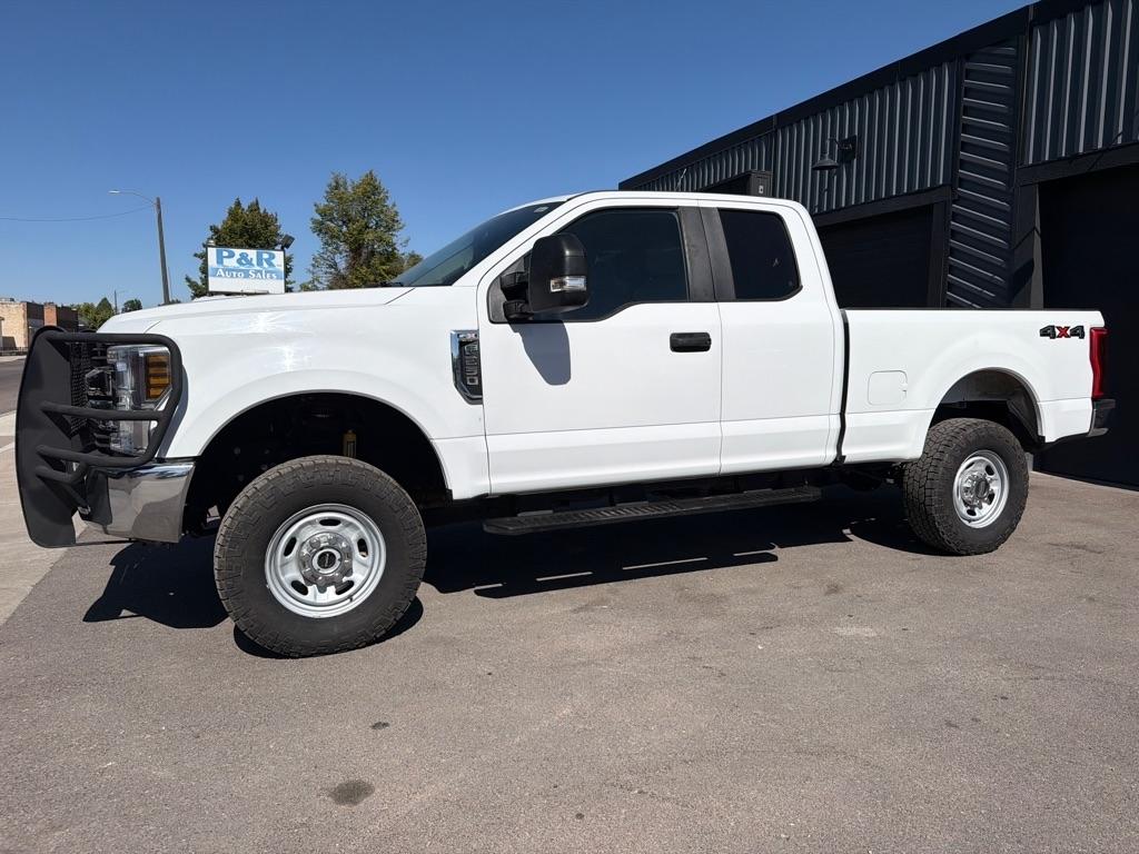 Ford F-250 SD XL SuperCab 4WD 2019