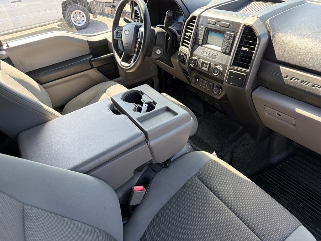 Ford F-250 SD XL SuperCab 4WD 2019