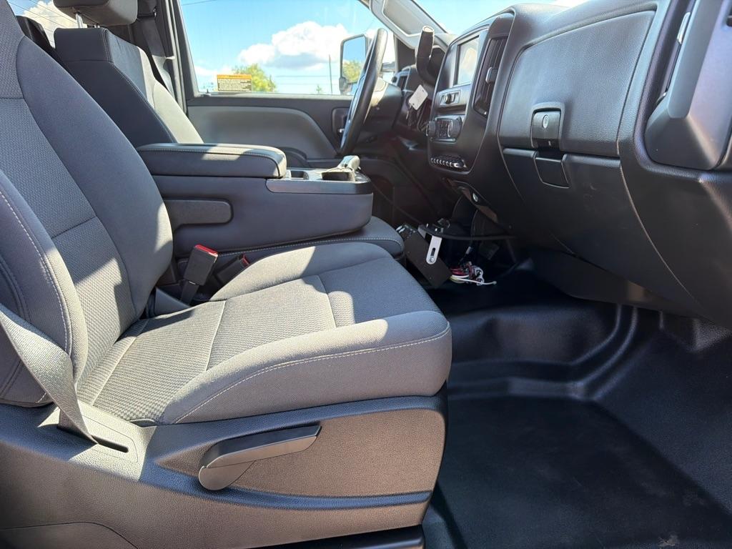 Chevrolet Silverado Medium Duty  2021