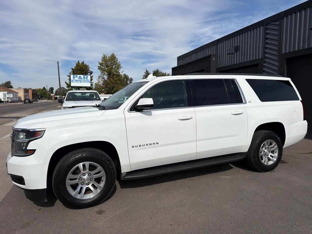 Chevrolet Suburban LS 4WD 2016