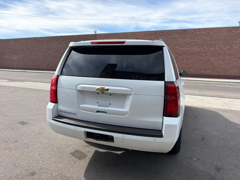 Chevrolet Suburban LS 4WD 2016