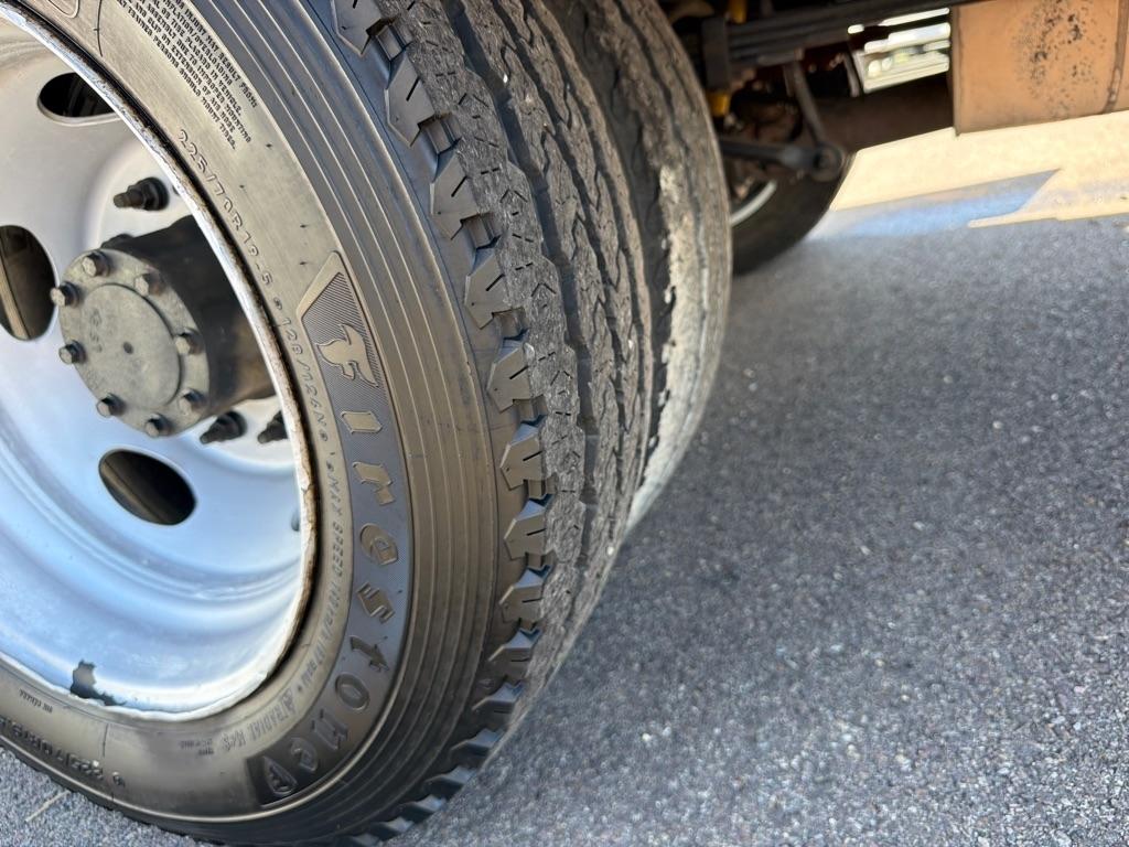 Ford F-450 SD Regular Cab DRW 4WD 2013