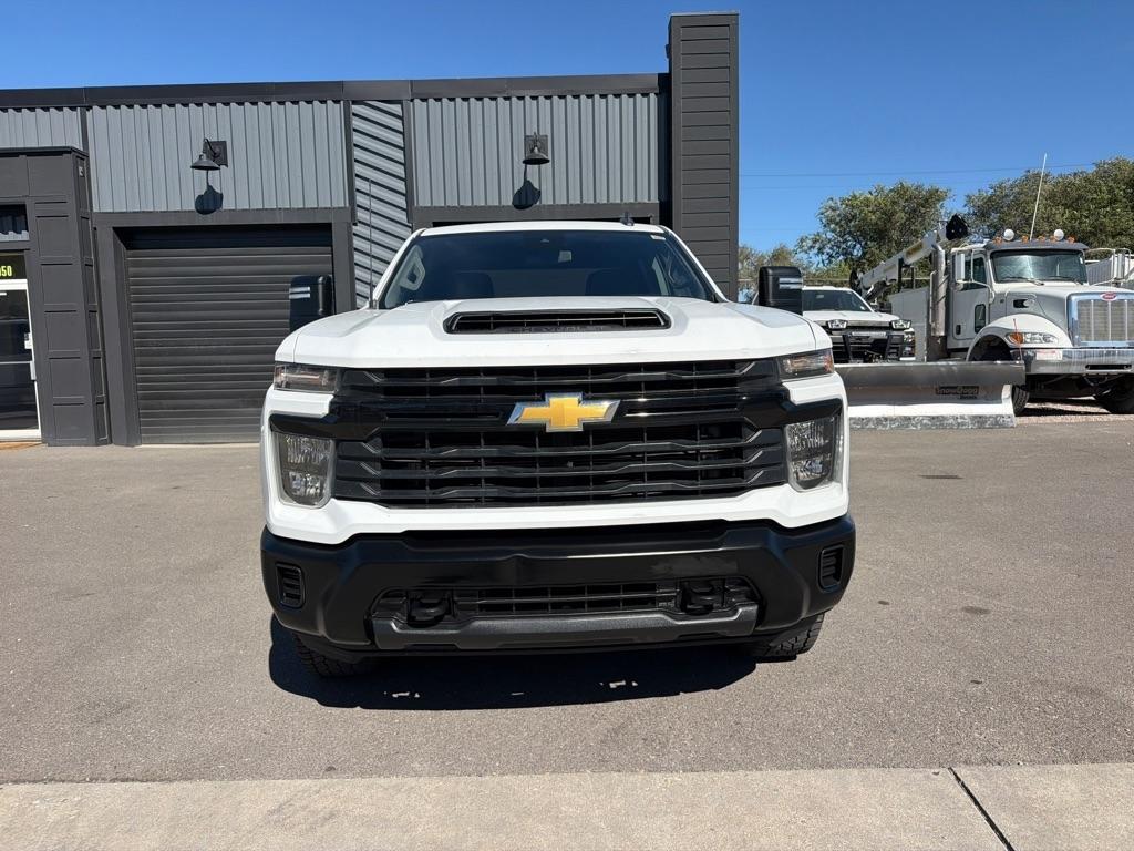 Chevrolet Silverado 3500HD Work Truck Crew Cab 4WD 2025