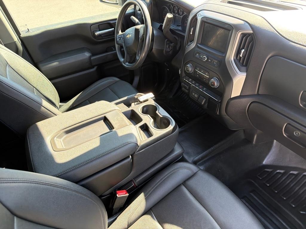 Chevrolet Silverado 3500HD Work Truck Crew Cab 4WD 2025
