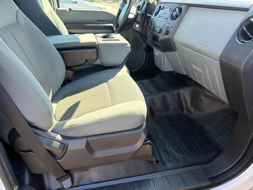 Ford F-250 SD XL 2WD 2012