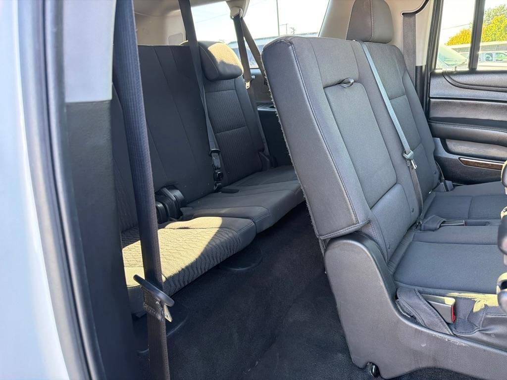 Chevrolet Suburban LS 4WD 2018
