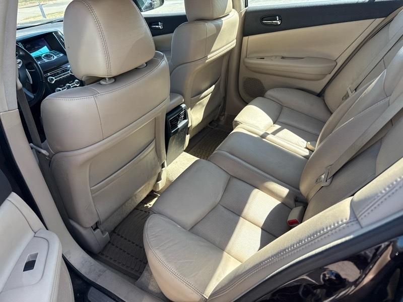 Nissan Maxima S 2013