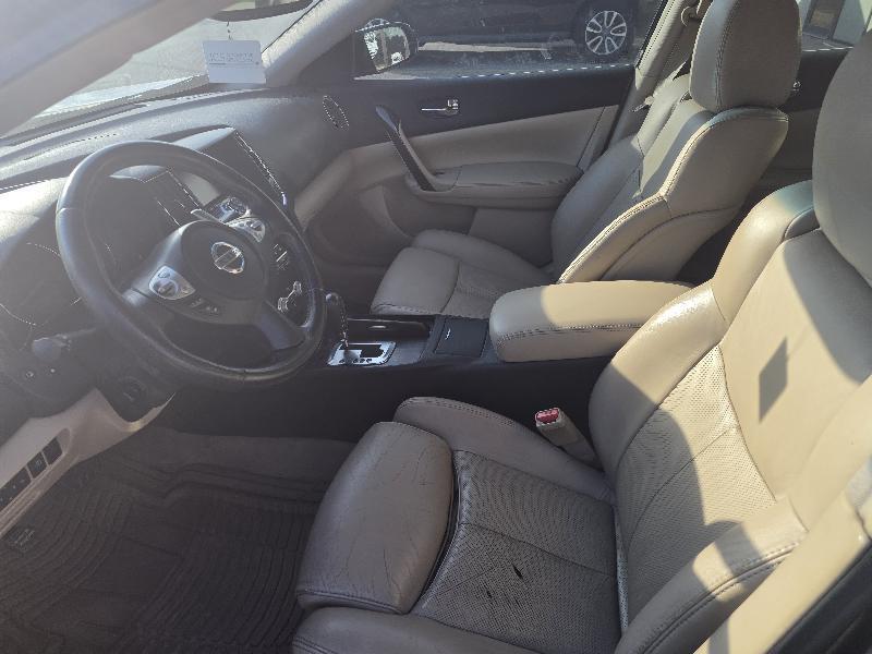 Nissan Maxima S 2013