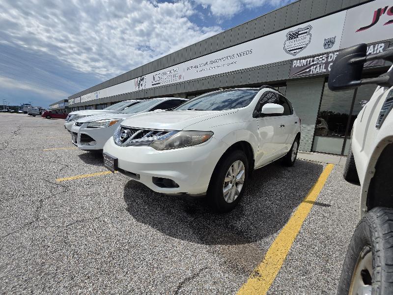 Nissan Murano S AWD 2011