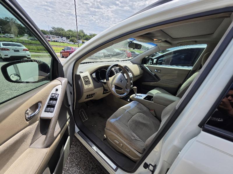 Nissan Murano S AWD 2011