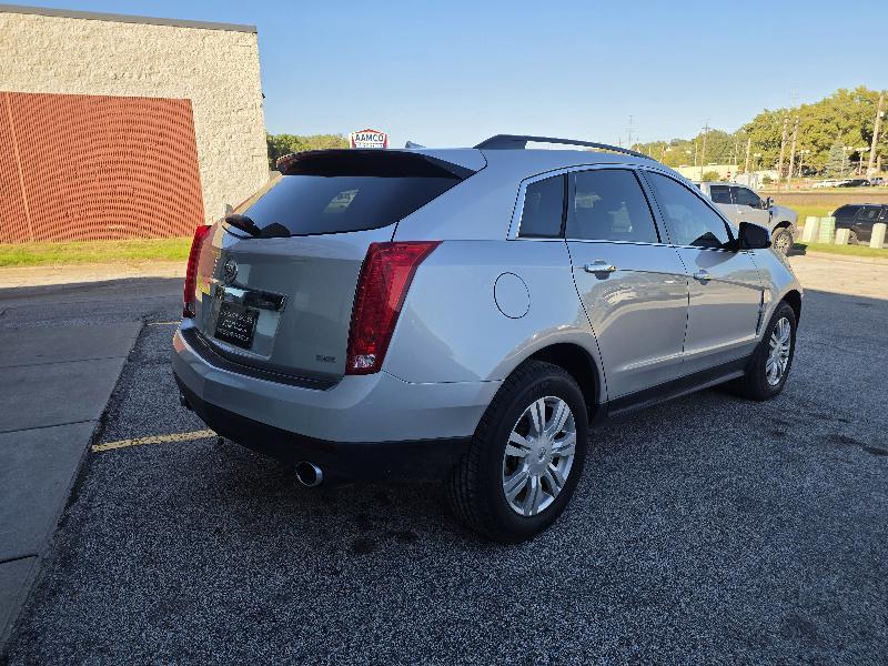 Cadillac SRX Base 2012