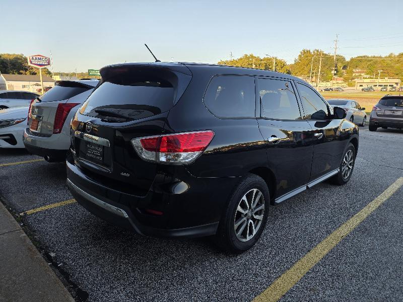 Nissan Pathfinder S 4WD 2013