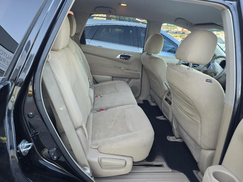 Nissan Pathfinder S 4WD 2013