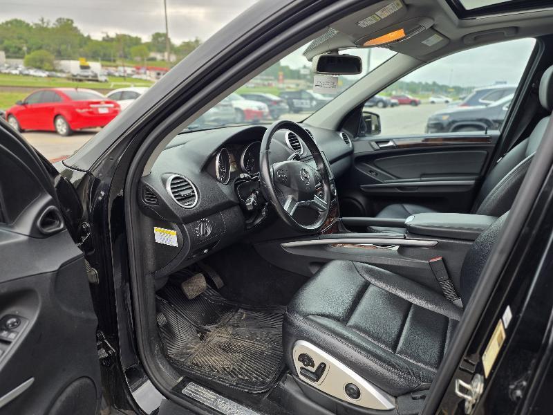 Mercedes-Benz M-Class ML350 4MATIC 2011