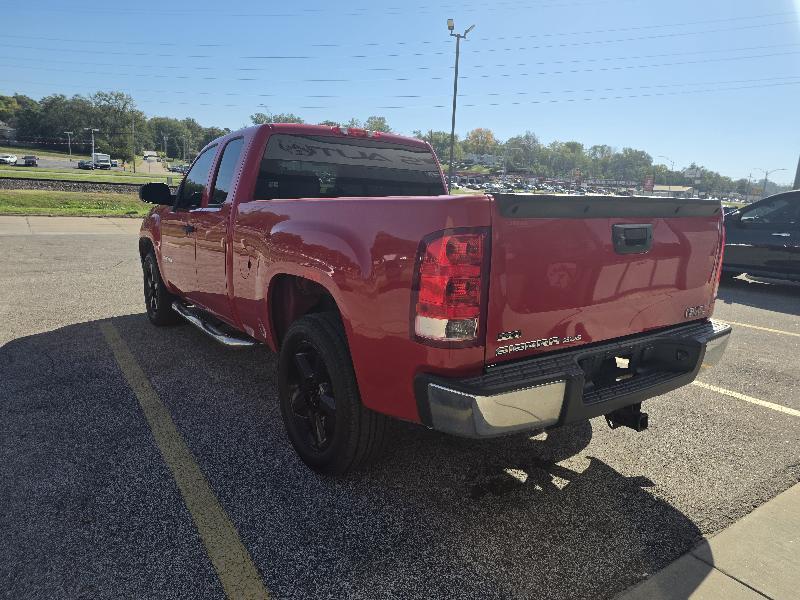 GMC Sierra 1500 SLE Ext. Cab 2WD 2011