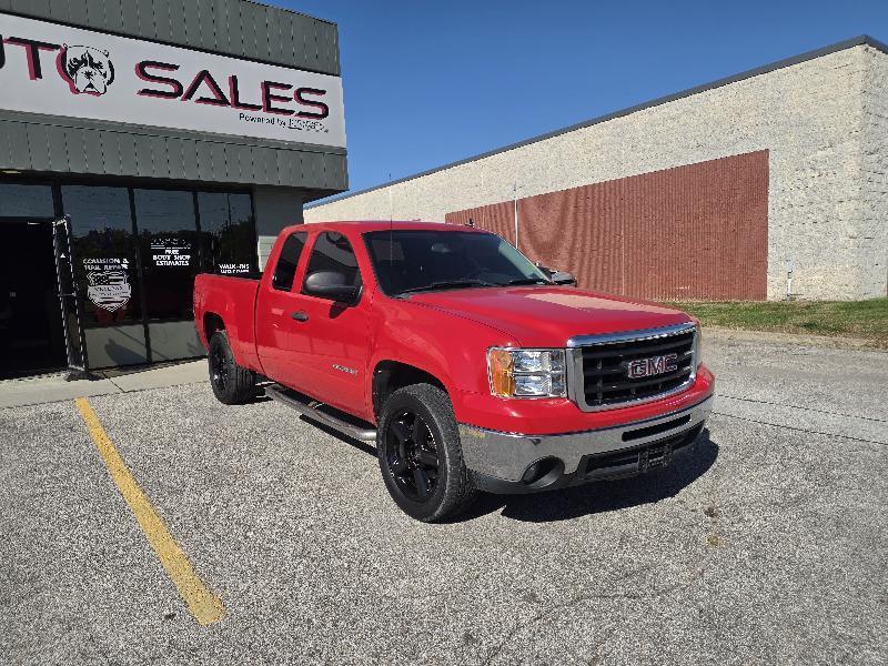 GMC Sierra 1500 SLE Ext. Cab 2WD 2011