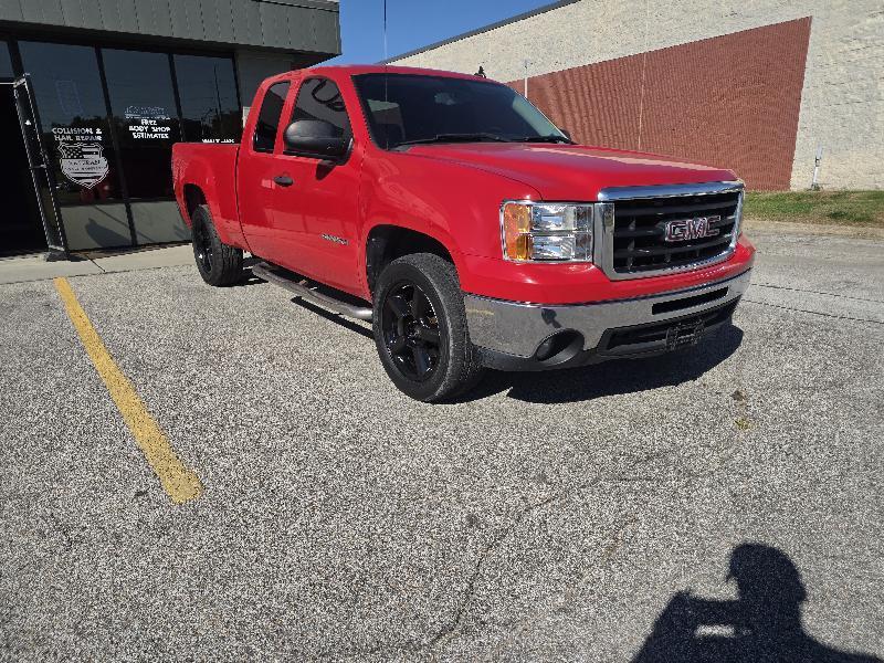GMC Sierra 1500 SLE Ext. Cab 2WD 2011