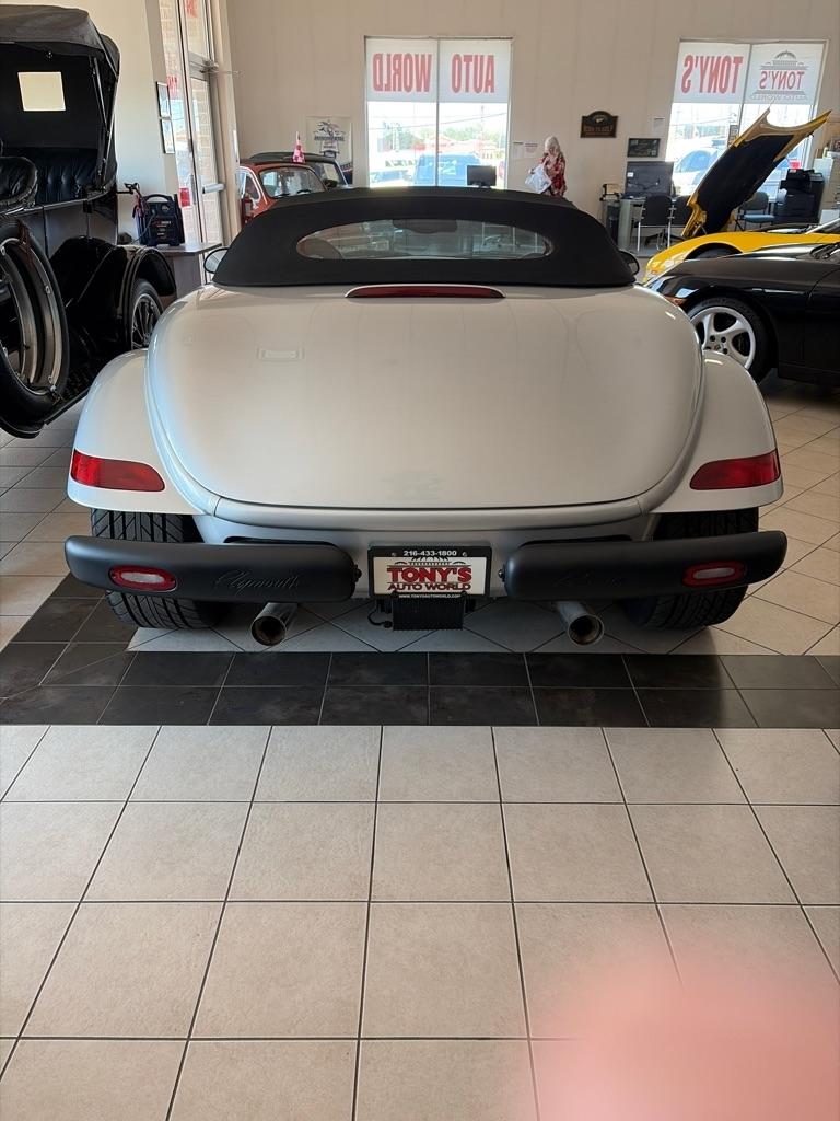 Plymouth Prowler Base 2000