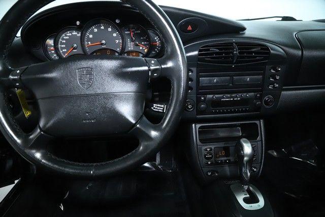 Porsche 911 Carrera Cabriolet 2000