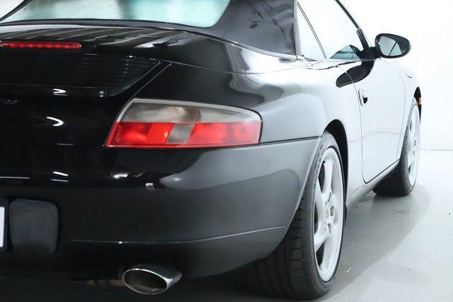 Porsche 911 Carrera Cabriolet 2000