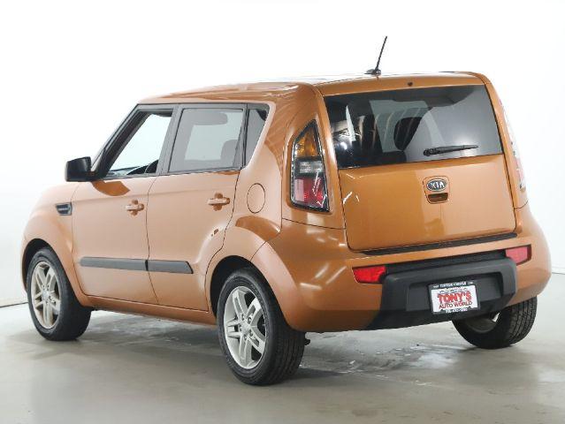 Kia Soul + 2011
