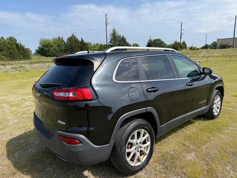 Jeep Cherokee Latitude FWD 2015