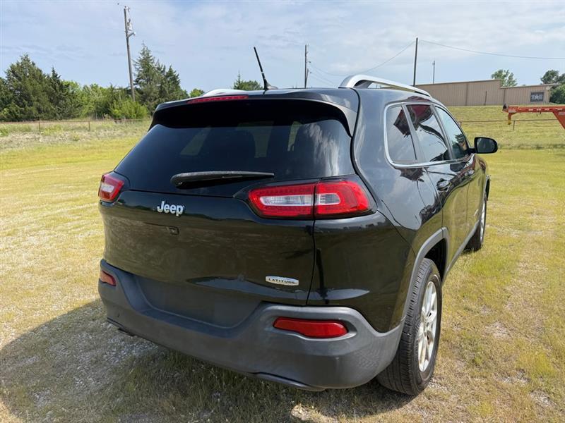 Jeep Cherokee Latitude FWD 2015