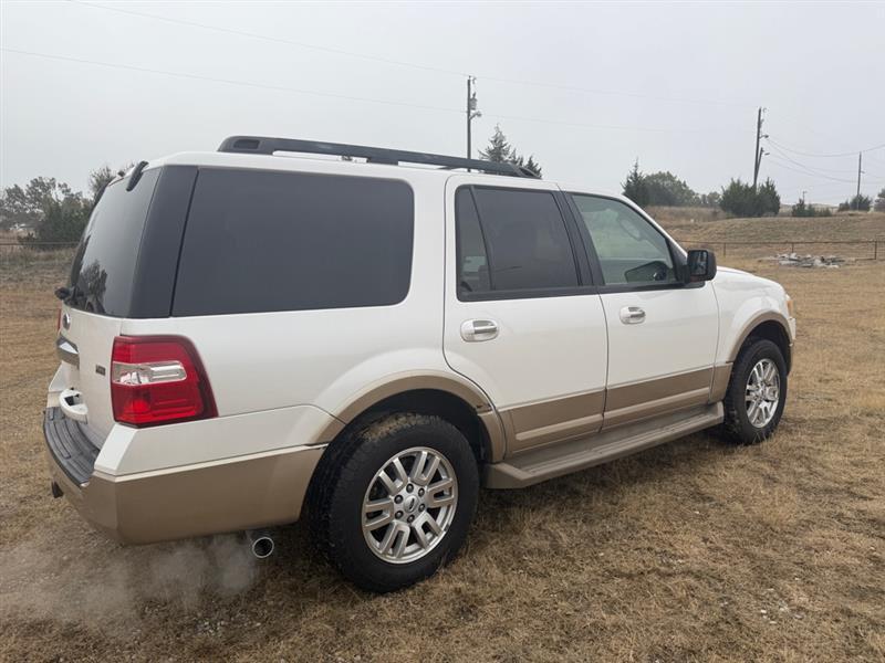 Ford Expedition XLT 4WD 2012