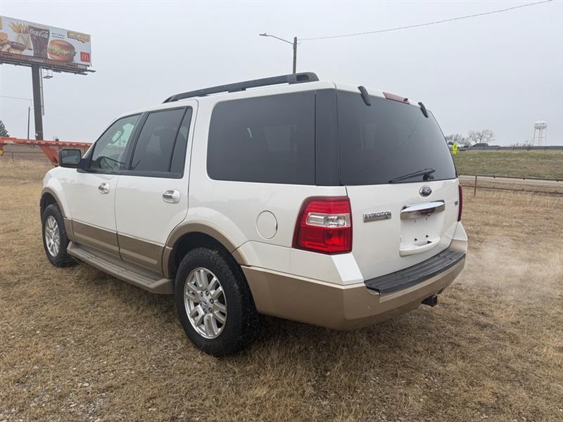 Ford Expedition XLT 4WD 2012