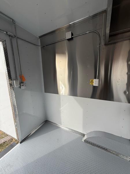 Trailer 8 x 18  2026