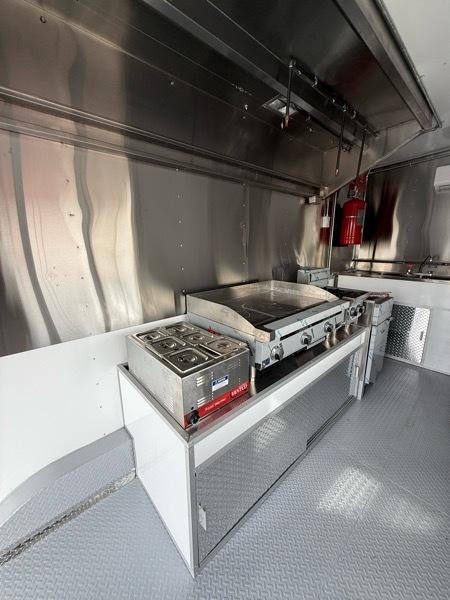 Trailer 8 x 18  2026