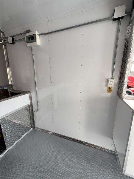 Trailer 8 x 18  2026