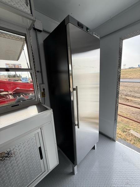 Trailer 8 x 18  2026