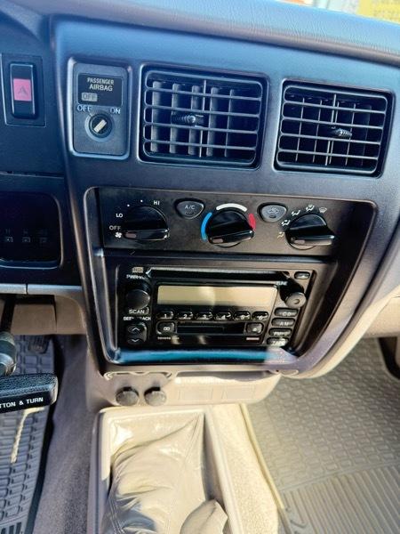 Toyota Tacoma Xtracab V6 4WD 2003