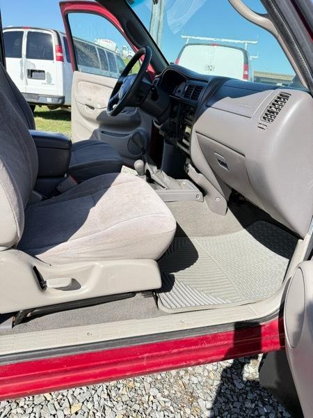 Toyota Tacoma Xtracab V6 4WD 2003