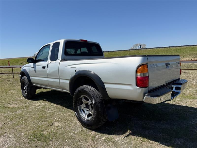 Toyota Tacoma PreRunner Xtracab 2WD 2004