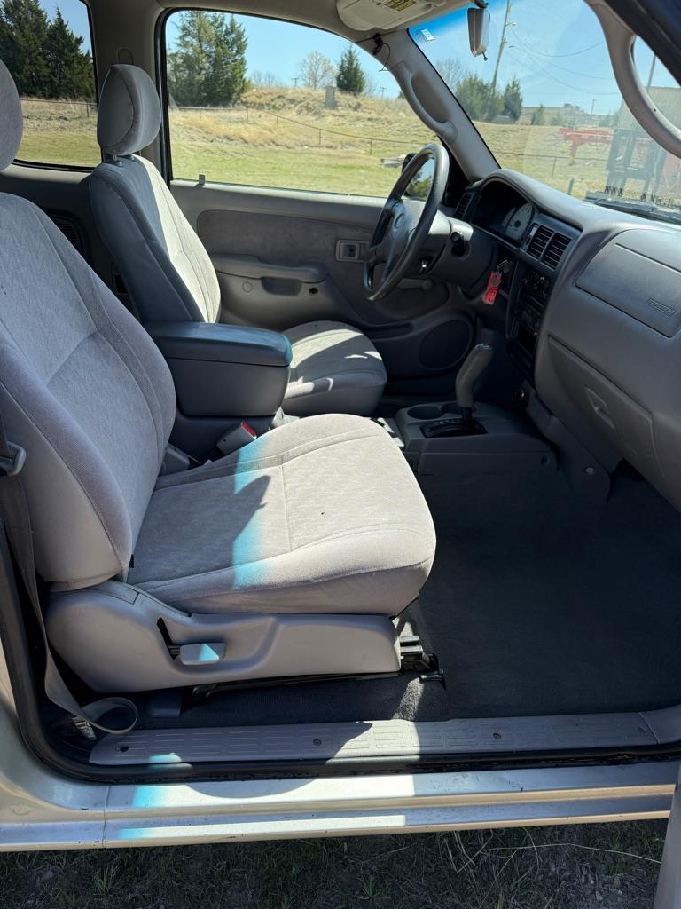 Toyota Tacoma PreRunner Xtracab 2WD 2004