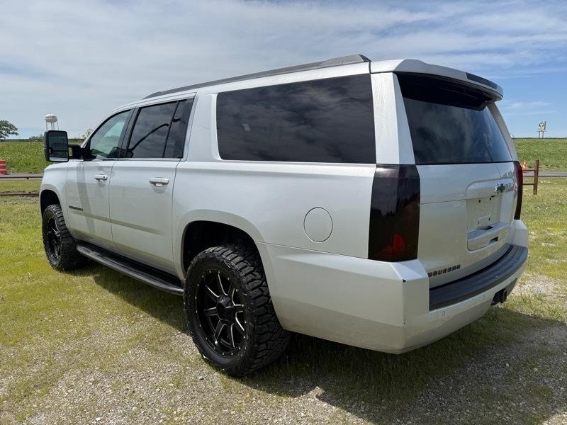 Chevrolet Suburban LS 4WD 2015