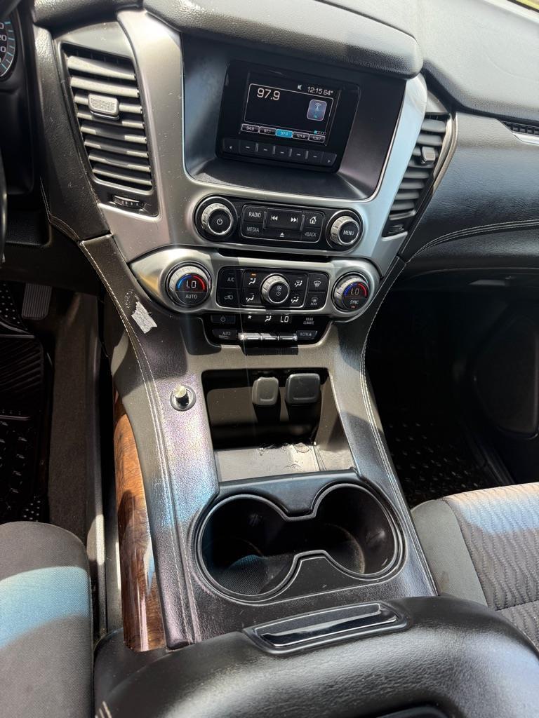 Chevrolet Suburban LS 4WD 2015