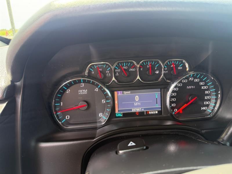 Chevrolet Suburban LS 4WD 2015