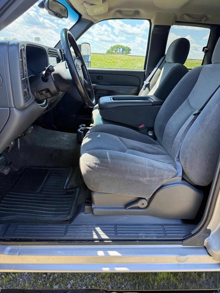 Chevrolet Silverado 1500 LT Ext. Cab Long Bed 4WD 2004