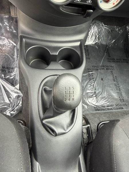 Nissan Versa 1.6 S Sedan 2012