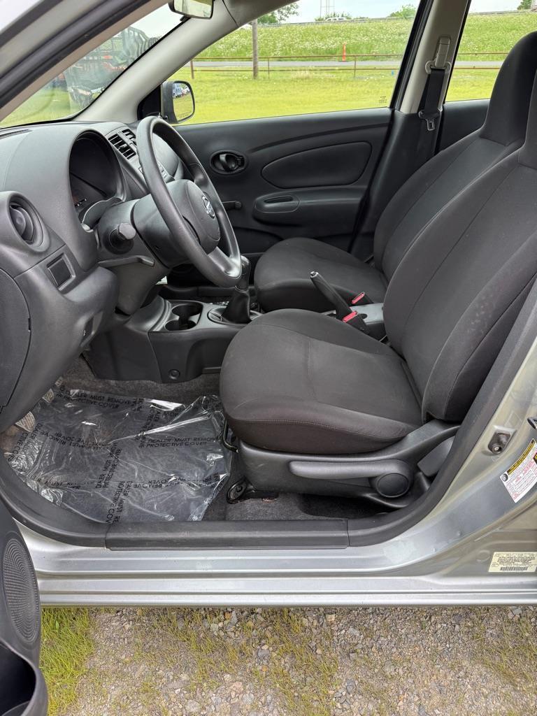 Nissan Versa 1.6 S Sedan 2012