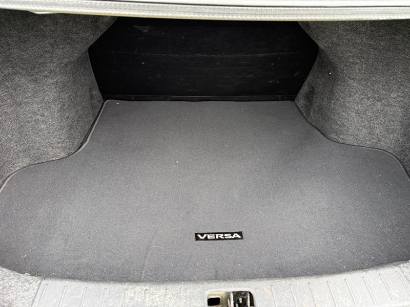 Nissan Versa 1.6 S Sedan 2012