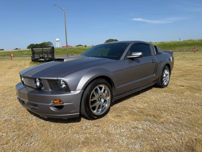 Ford Mustang V6 Standard Coupe 2006