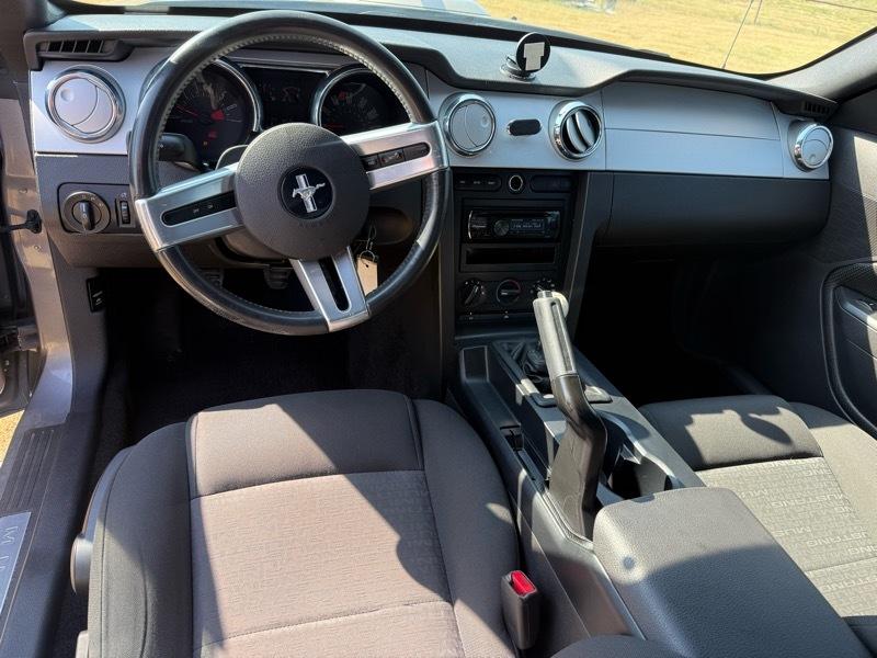 Ford Mustang V6 Standard Coupe 2006