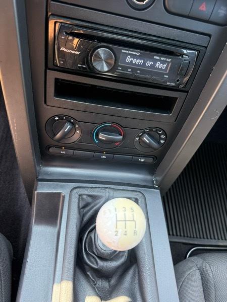 Ford Mustang V6 Standard Coupe 2006