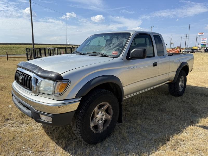 Toyota Tacoma 4WD Access Cab V6 AT SR5 (Natl) 2004